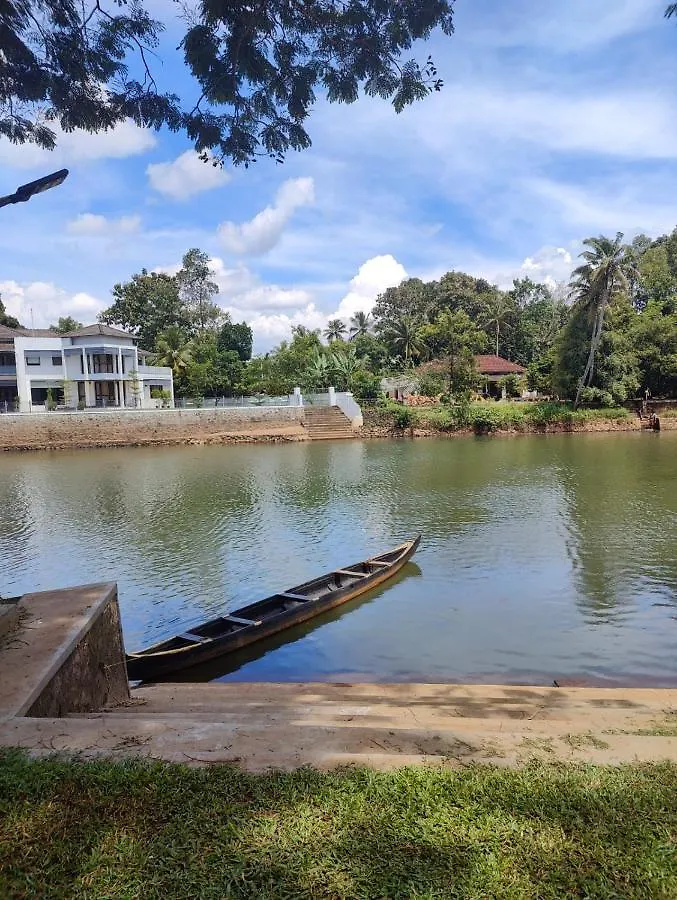 קוטאיאם Akkara Homestay & Ayurveda